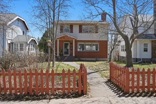 1918 W Kent Road, Duluth, MN, 55812 | Card Image