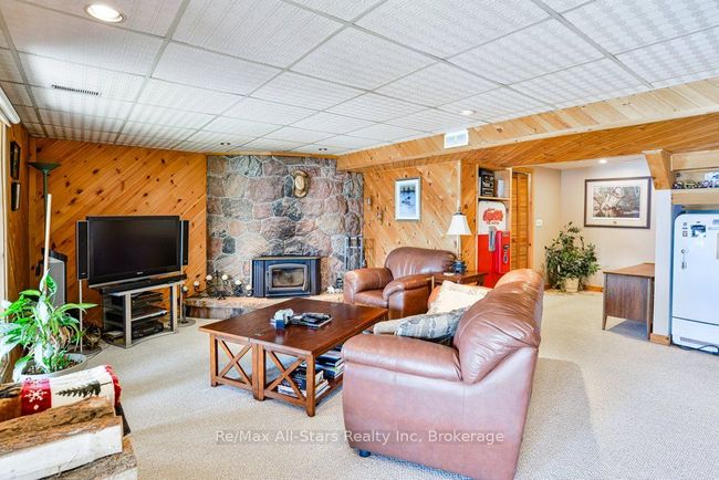 1082 Kawagama Lake Rd, House other with 3 bedrooms, 2 bathrooms and 2 parking in Haliburton ON | Image 23