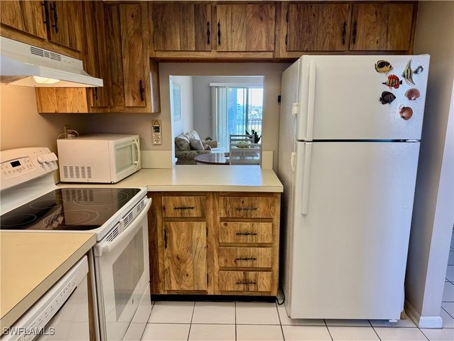 APT-304 - 190 Pebble Beach Blvd, Condo with 2 bedrooms, 2 bathrooms and null parking in NAPLES FL | Image 10