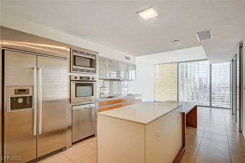 1903-3726 Las Vegas Blvd S, Las Vegas, NV, 89158-4383 | Card Image