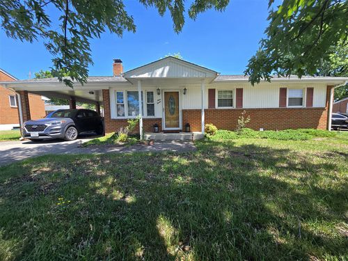 912 Hemlock Rd, Salem, VA, 24153-5641 | Card Image