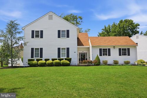 101 Williamsburg Way, MOUNT LAUREL, NJ, 08054-2420 | Card Image