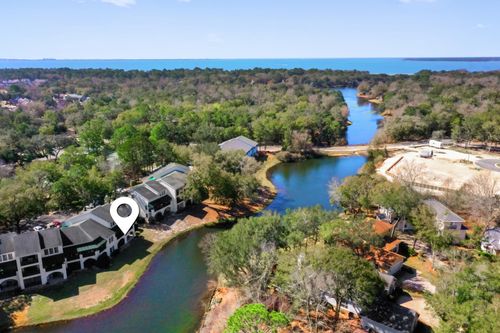 201-201 Westlake Ct, Niceville, FL, 32578-4184 | Card Image