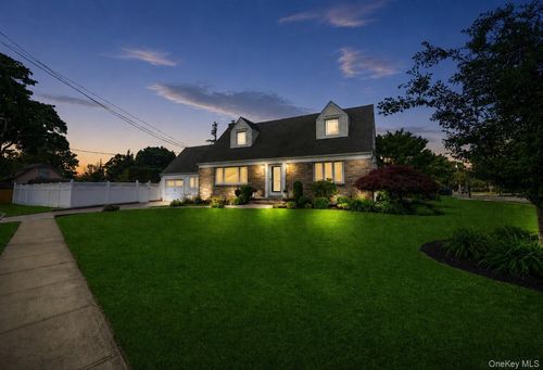 1864 Jane St, Wantagh, NY, 11793-3606 | Card Image