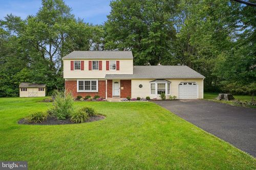 143 Pueblo Rd, New Britain, PA, 18901-5146 | Card Image