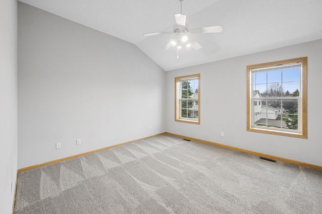 7539 12 Th St N, Townhouse with 3 bedrooms, 3 bathrooms and null parking in Oakdale MN | Image 15
