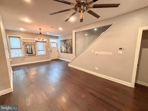 805 Cameron St, PHILADELPHIA, PA, 19130-2101 | Card Image