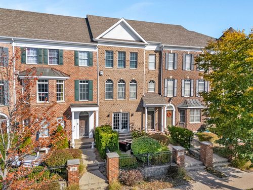 79 Spring Ave, Naperville, IL, 60540-4543 | Card Image