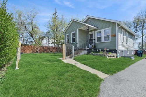 2217 Honore Ave, North Chicago, IL, 60064-3116 | Card Image