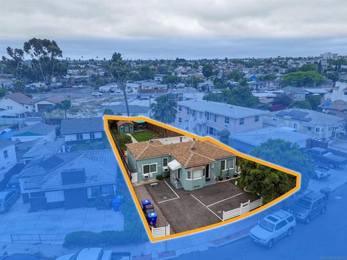 4837 Castle Ave, San Diego, CA, 92105-2914 | Card Image