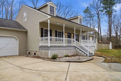 1704 Neptune Dr, Hampton, VA, 23669-3659 | Card Image