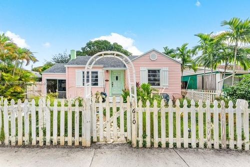 610 S N St, Lake Worth Beach, FL, 33460-4957 | Card Image