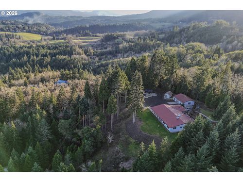 250 Mountain Dr, Roseburg, OR, 97471-9641 | Card Image