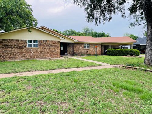 306 N Daugherty Ave, Eastland, TX, 76448-1743 | Card Image