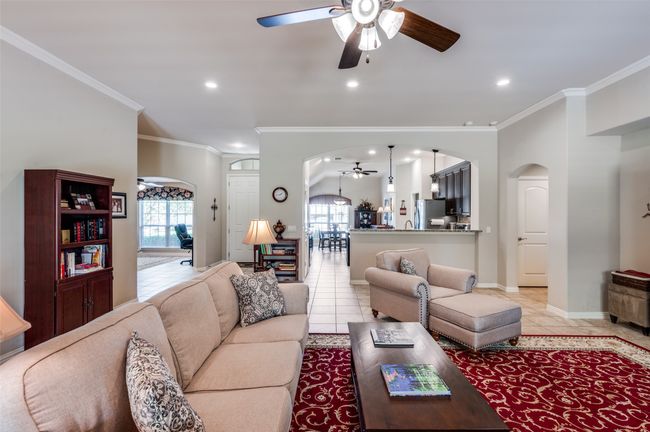 11101 La Jolla Way, House other with 2 bedrooms, 2 bathrooms and null parking in Denton TX | Image 8