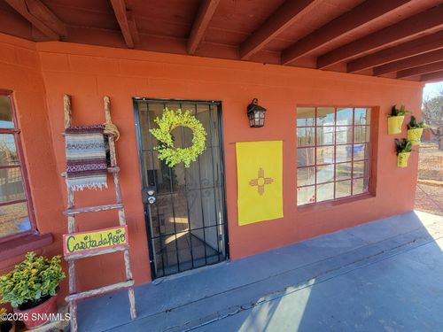 605 Mcclure Rd, Las Cruces, NM, 88007-2070 | Card Image