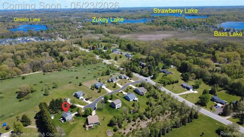 9122 Oneida Way, Pinckney, MI, 48169-6501 | Card Image