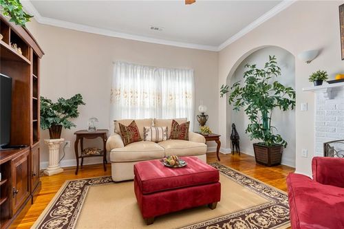 216 Riley St, Anderson, SC, 29624-4738 | Card Image