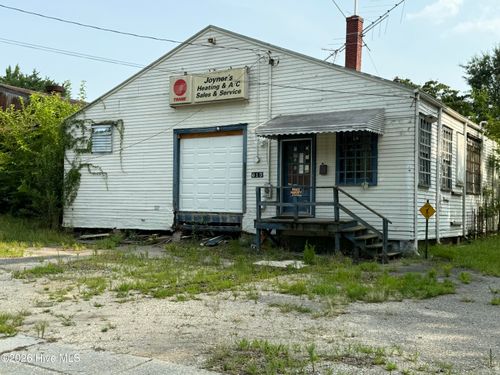 613 Chester St, Rocky Mount, NC, 27804-5808 | Card Image