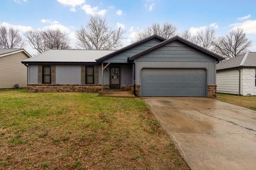2550 S Fort Ave, Springfield, MO, 65807-3349 | Card Image
