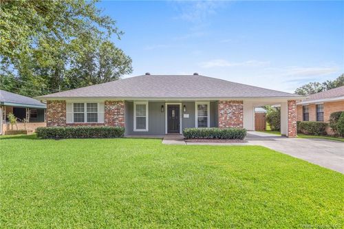 2229 13th St, Lake Charles, LA, 70601-7932 | Card Image