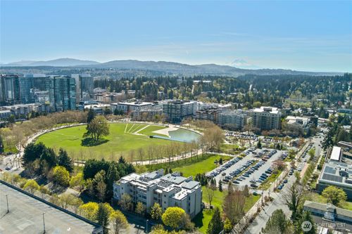 apt-3002-10015 Ne 4th St, Bellevue, WA, 98004-5688 | Card Image