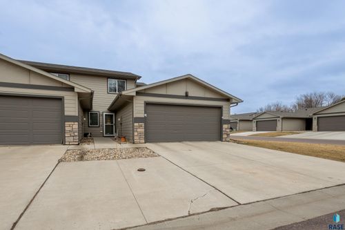 6500 W 6th Pl Place, Sioux Falls, SD, 57107 | Card Image