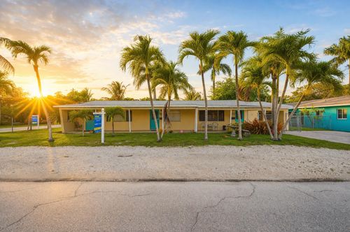 2005-2001-2005 Ne 17th Ct, Fort Lauderdale, FL, 33305-2505 | Card Image