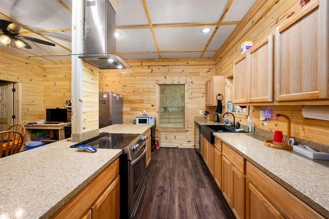 Kitchen | Image 6