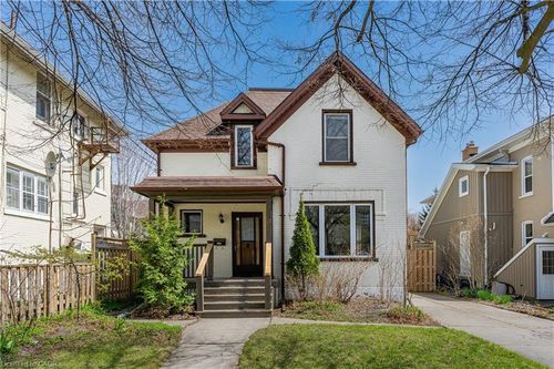 11 Heins Ave, Kitchener, ON, N2G1Z7 | Card Image