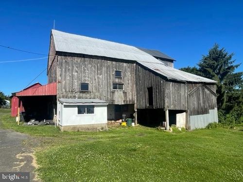 104 S Limekiln Pike, CHALFONT, PA, 18914-2418 | Card Image