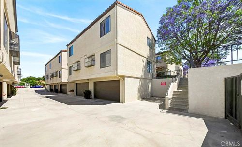 11754 206th St, Lakewood, CA, 90715-1375 | Card Image