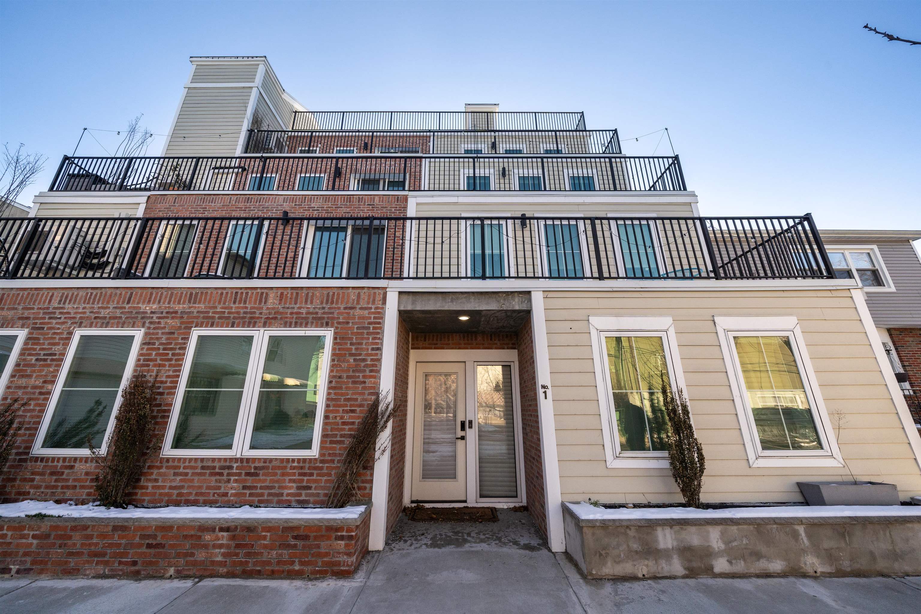 Residential Lease in JC, Heights 2