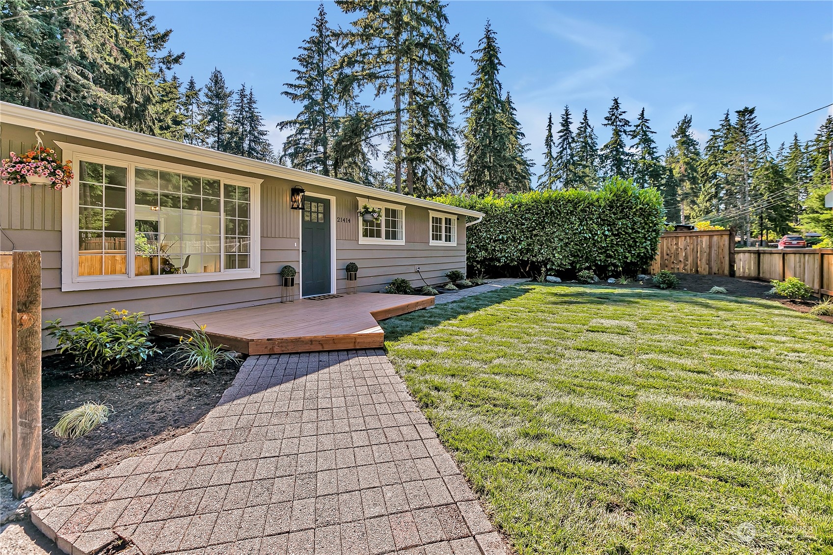 Cypress Way, Lynnwood, WA 98036