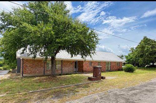 1102 Chilton St, Weatherford, TX, 76086-2318 | Card Image
