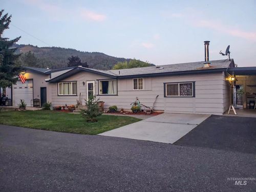143 125th St, Orofino, ID, 83544-9328 | Card Image