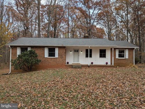 9511 Rogues Rd, MIDLAND, VA, 22728-1815 | Card Image