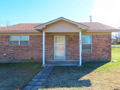 800 Fleetwood St, Whitehouse, TX, 75791-3664 | Card Image