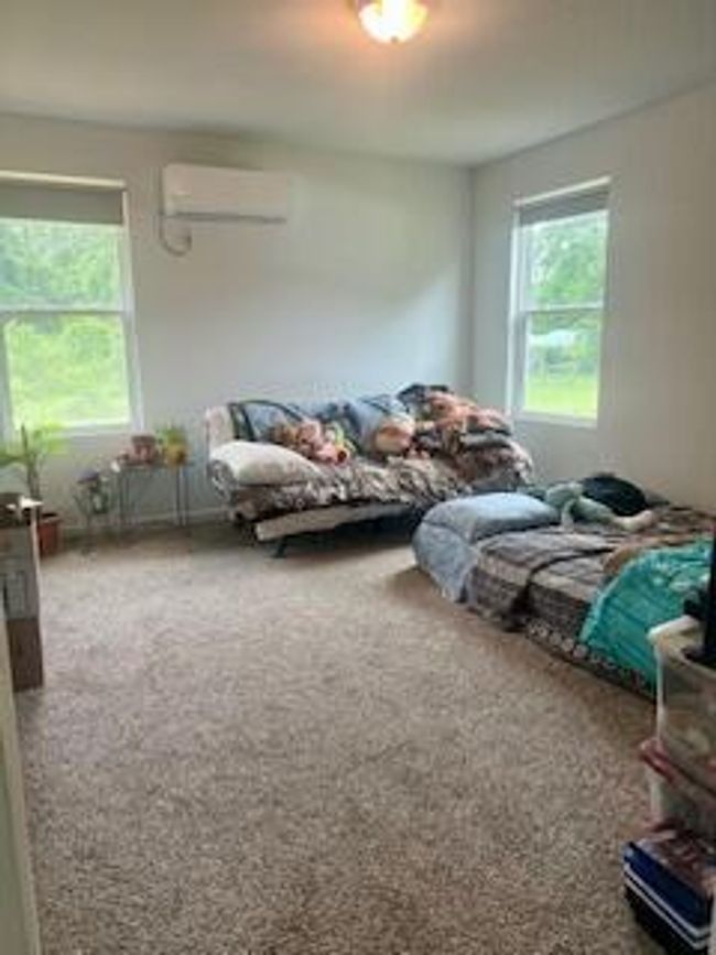 1st Bedroom | Image 8