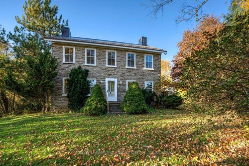 4464 Kilkenny Rd, Lyn, ON, K0E1M0 | Card Image