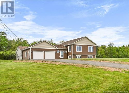 25 Leger Cres, Saint-Gregoire, NB, E4V2N7 | Card Image