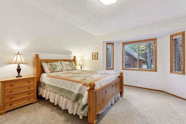 14010 Skiview Loop, House other with 3 bedrooms, 2 bathrooms and null parking in Truckee CA | Image 26