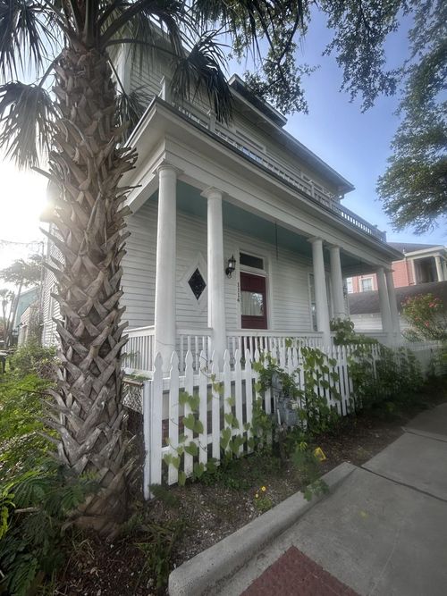 1114 25th Street, Galveston, TX, 77550 | Card Image