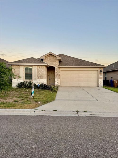 2326 Restful Ln, Corpus Christi, TX, 78418-1316 | Card Image