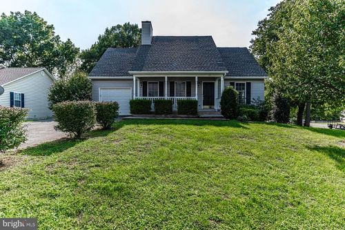 121 Nottingham Ct, Front Royal, VA, 22630-4592 | Card Image