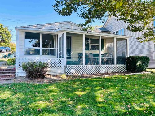 2300 Lane 150 Hamilton Lk, Hamilton, IN, 46742-9331 | Card Image