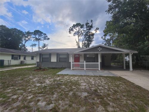808 18th Ter, GAINESVILLE, FL, 32641-9400 | Card Image