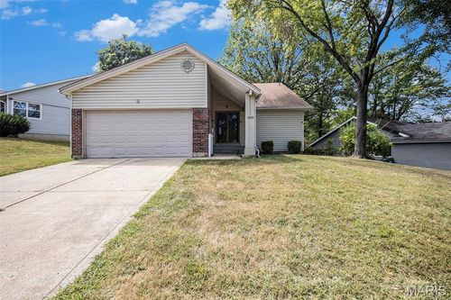 5348 Trailoaks Dr, Black Jack, MO, 63033-4640 | Card Image