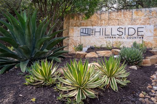 apt-45-8110 Ranch Road 2222, Austin, TX, 78730-2340 | Card Image
