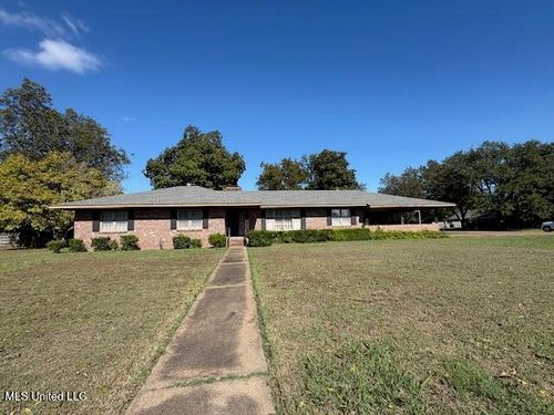 1101 W 2nd St, Clarksdale, MS, 38614-3407 | Card Image